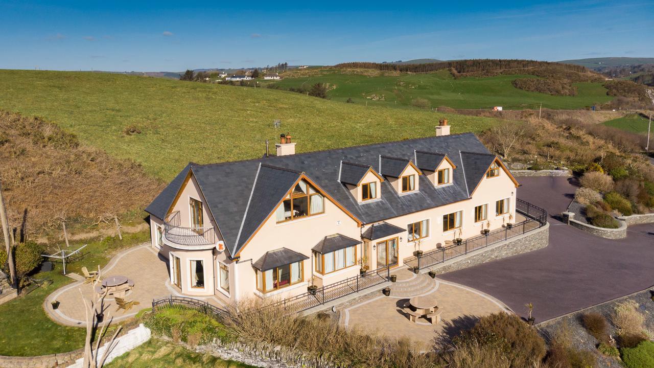 Bethel Guesthouse Роскарбъри Екстериор снимка