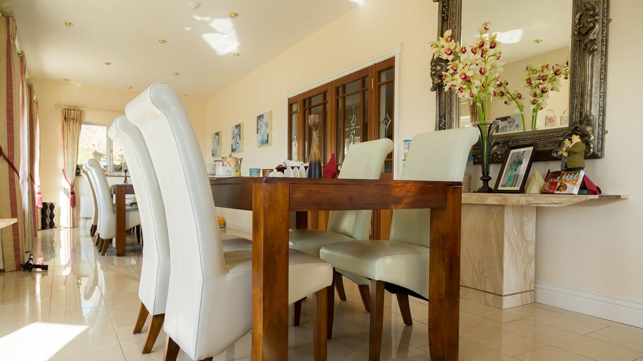 Bethel Guesthouse Роскарбъри Екстериор снимка