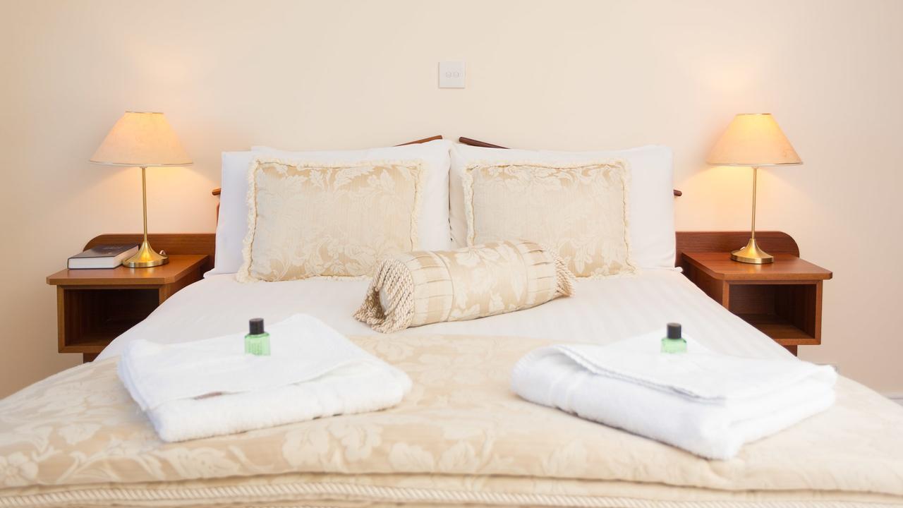 Bethel Guesthouse Роскарбъри Екстериор снимка