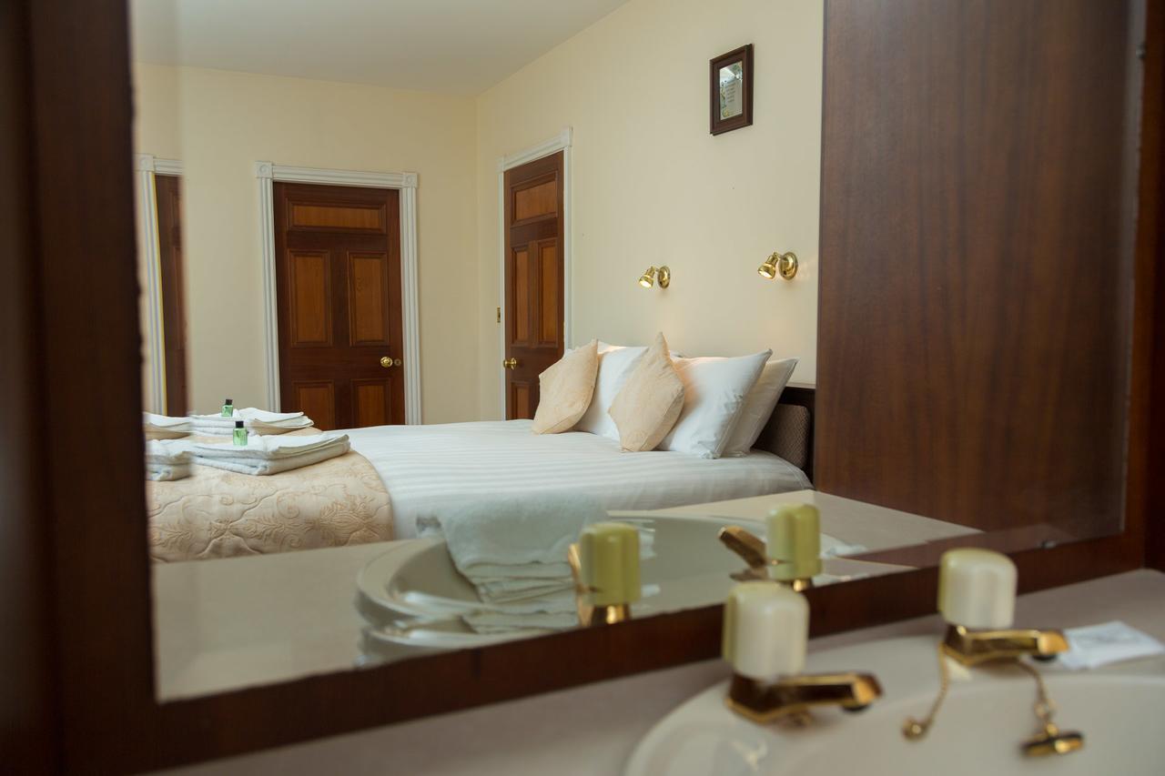 Bethel Guesthouse Роскарбъри Екстериор снимка